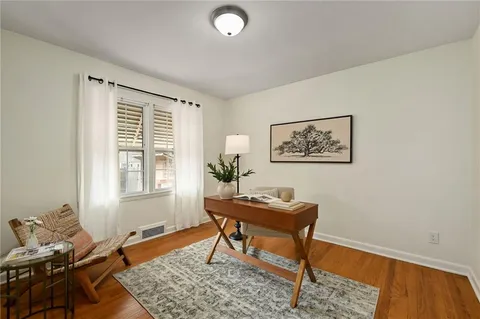 $299,000 | 5005 Sycamore Drive, Roeland Park, KS 66205