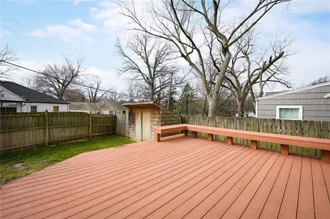 $299,000 | 5005 Sycamore Drive, Roeland Park, KS 66205