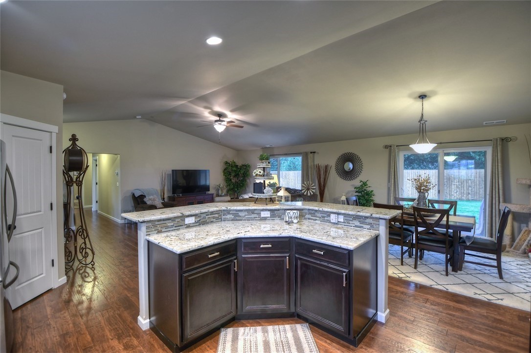 9216 178th Avenue Southwest Rochester, WA 98579 - Photo 11 of 25