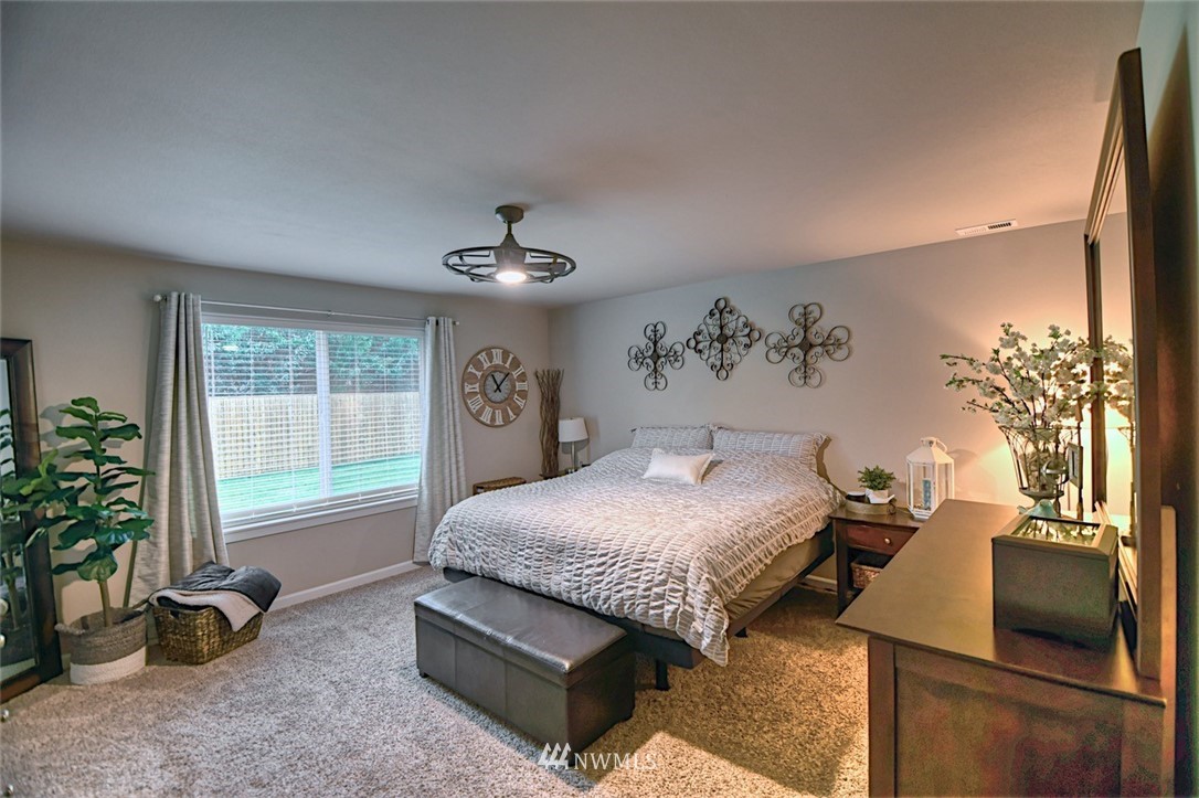 9216 178th Avenue Southwest Rochester, WA 98579 - Photo 14 of 25