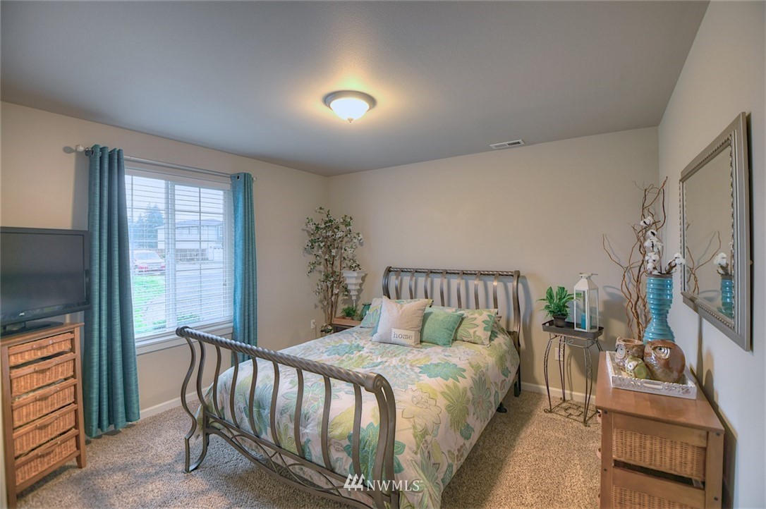 9216 178th Avenue Southwest Rochester, WA 98579 - Photo 18 of 25