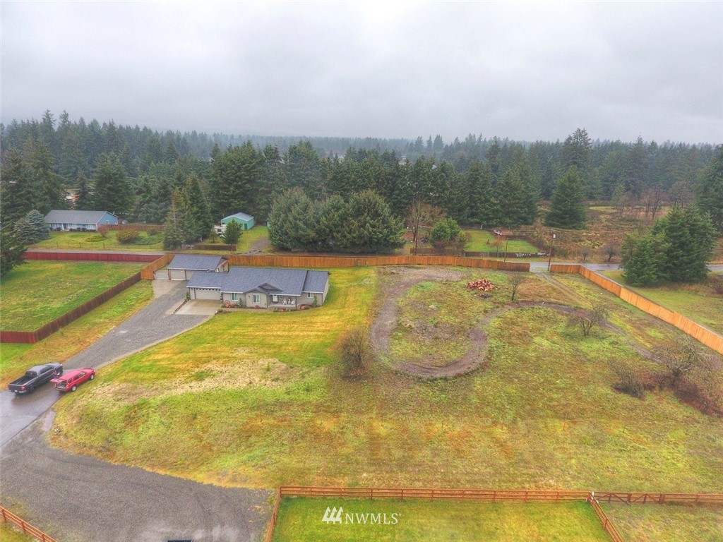 9216 178th Avenue Southwest Rochester, WA 98579 - Photo 3 of 25