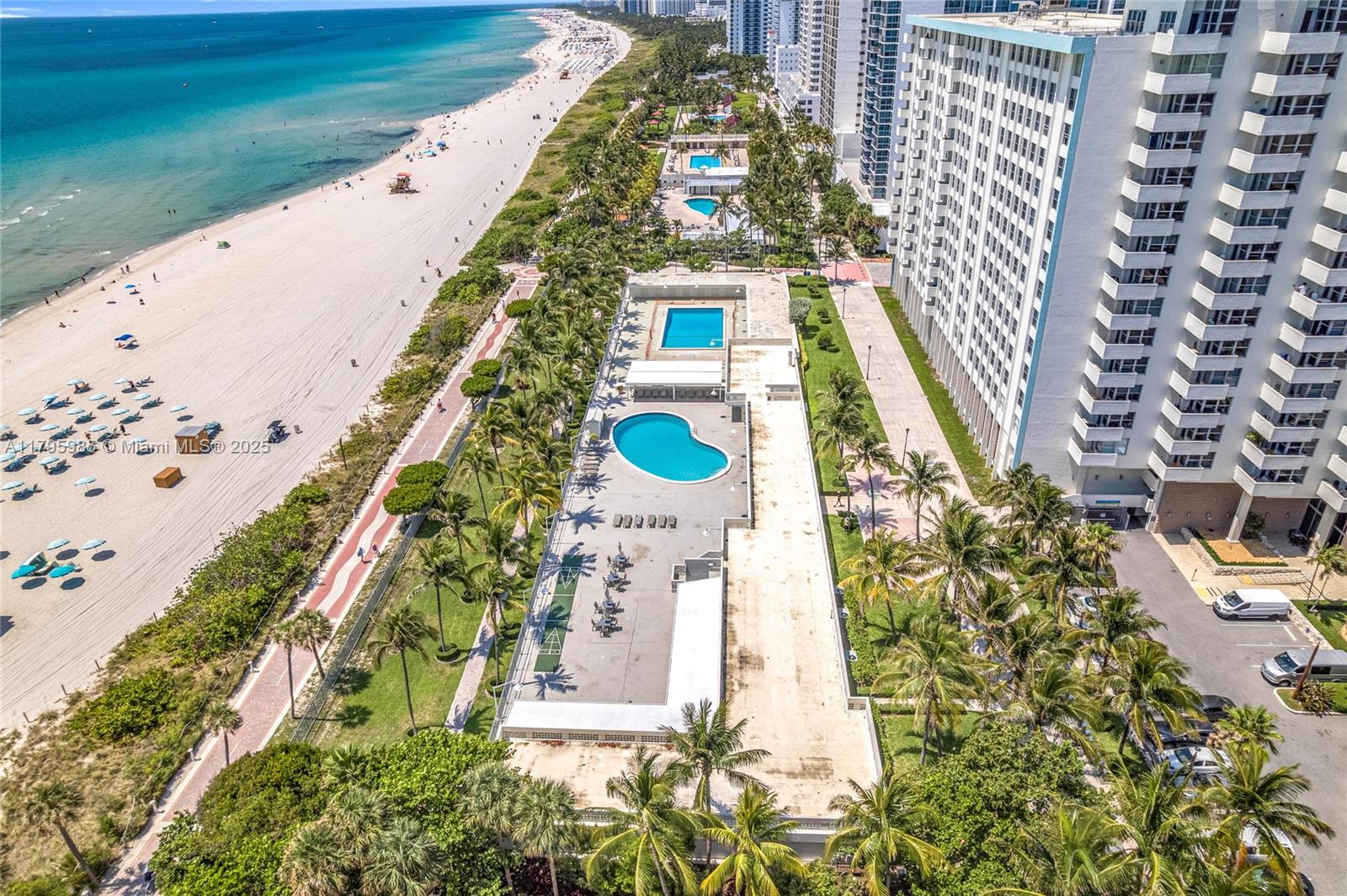 2899 Collins Avenue, Unit 1218 Miami Beach, FL 33140 - Photo 33 of 41