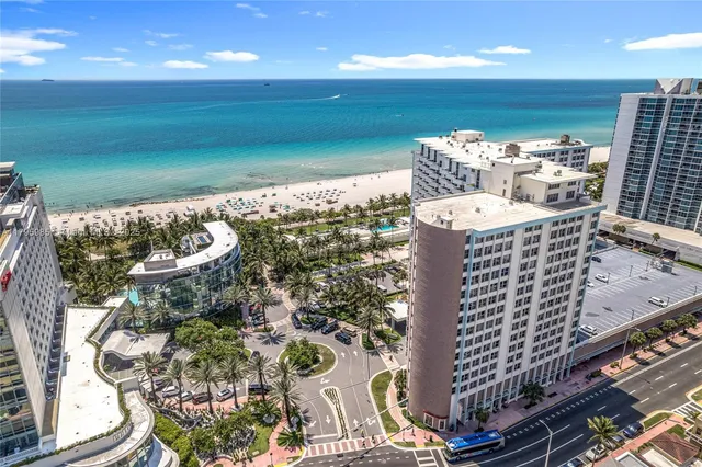 $539,000 | 2899 Collins Avenue, Unit 1218, Miami Beach, FL 33140
