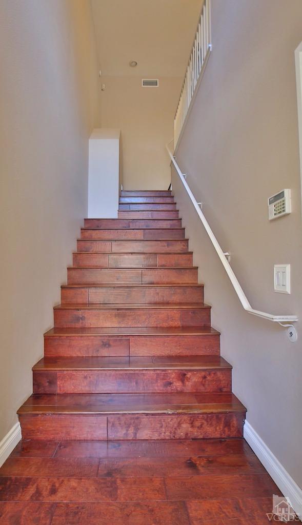 4241 Rusticview Court Moorpark, CA 93021 - Photo 6 of 26 a view of entryway
