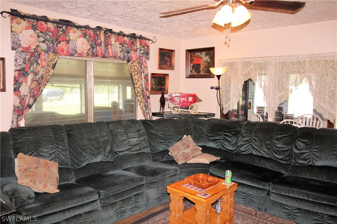 324 Bellair Road Fort Myers, FL 33905 - Photo 13 of 21 Gallery Image 13