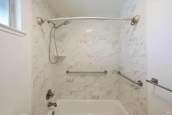 $779,000 | 9662 Dawn Way, Windsor, CA 95492