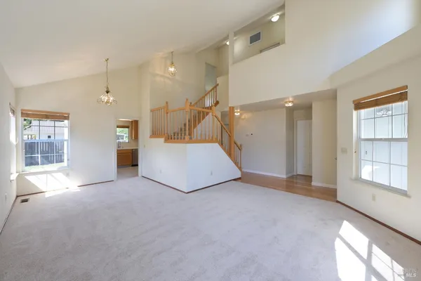 $779,000 | 9662 Dawn Way, Windsor, CA 95492