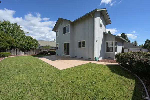 $779,000 | 9662 Dawn Way, Windsor, CA 95492