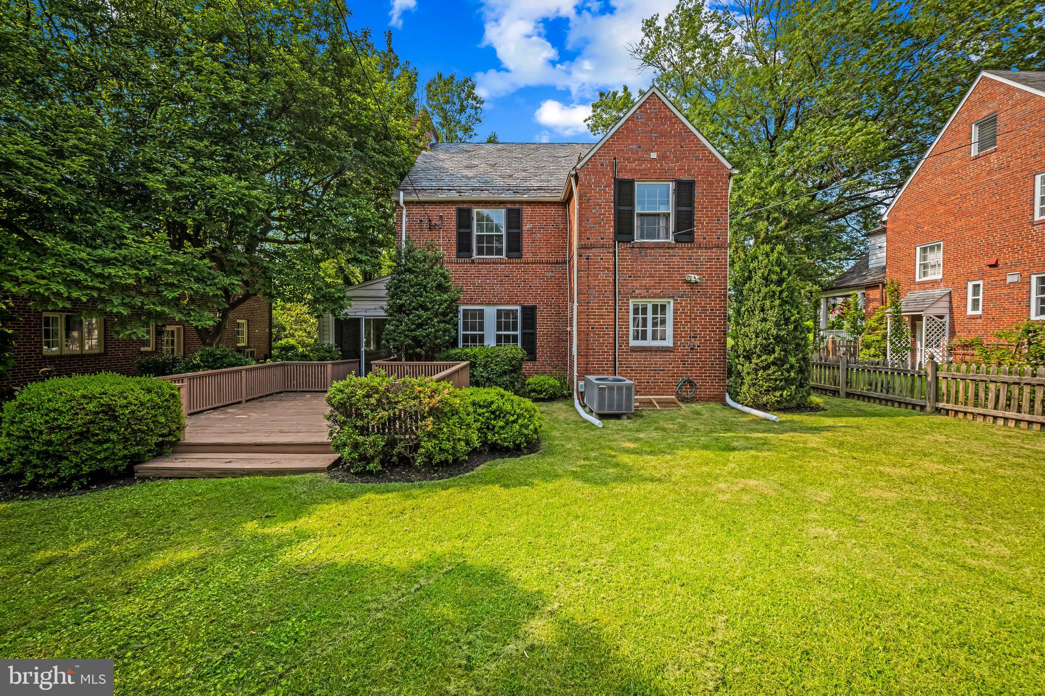 325 Taplow Road Baltimore, MD 21212 - Photo 5 of 48 Gallery Image 5