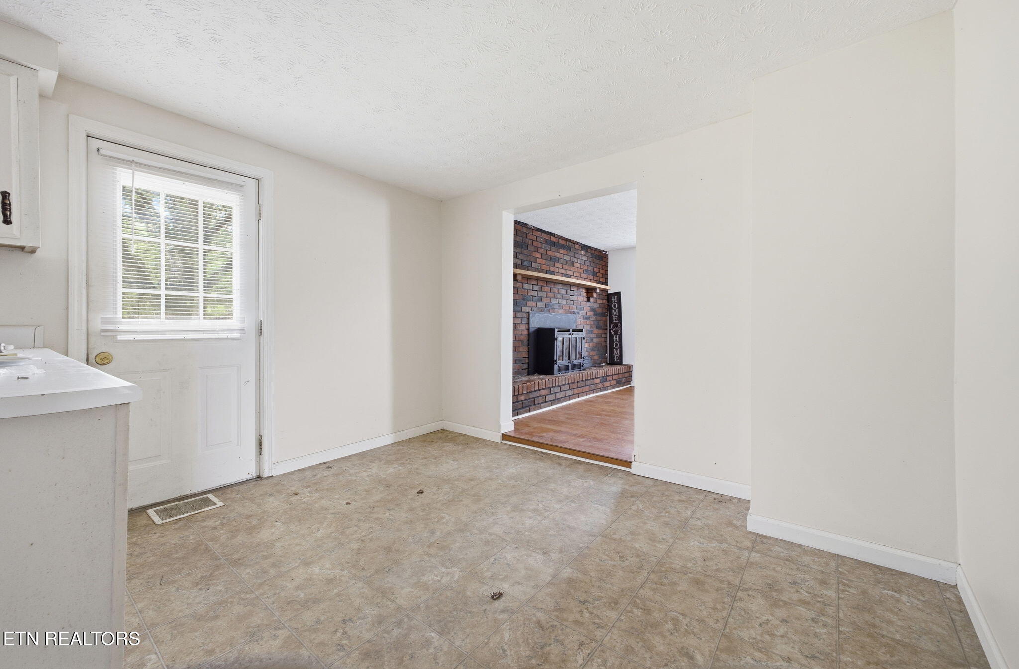 106 Butter And Egg Road Jacksboro, TN 37757 - Photo 11 of 31 50-web-or-mls-3F1A7694