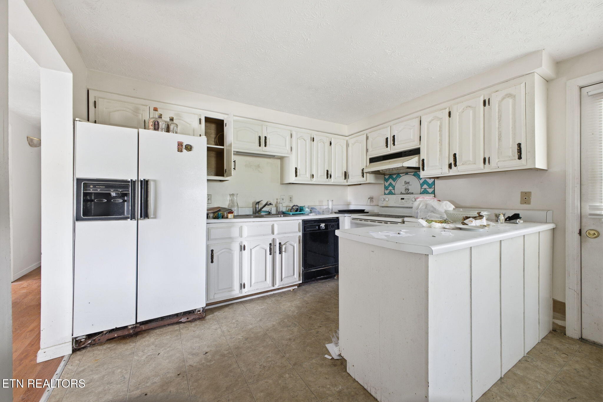 106 Butter And Egg Road Jacksboro, TN 37757 - Photo 13 of 31 52-web-or-mls-3F1A7700