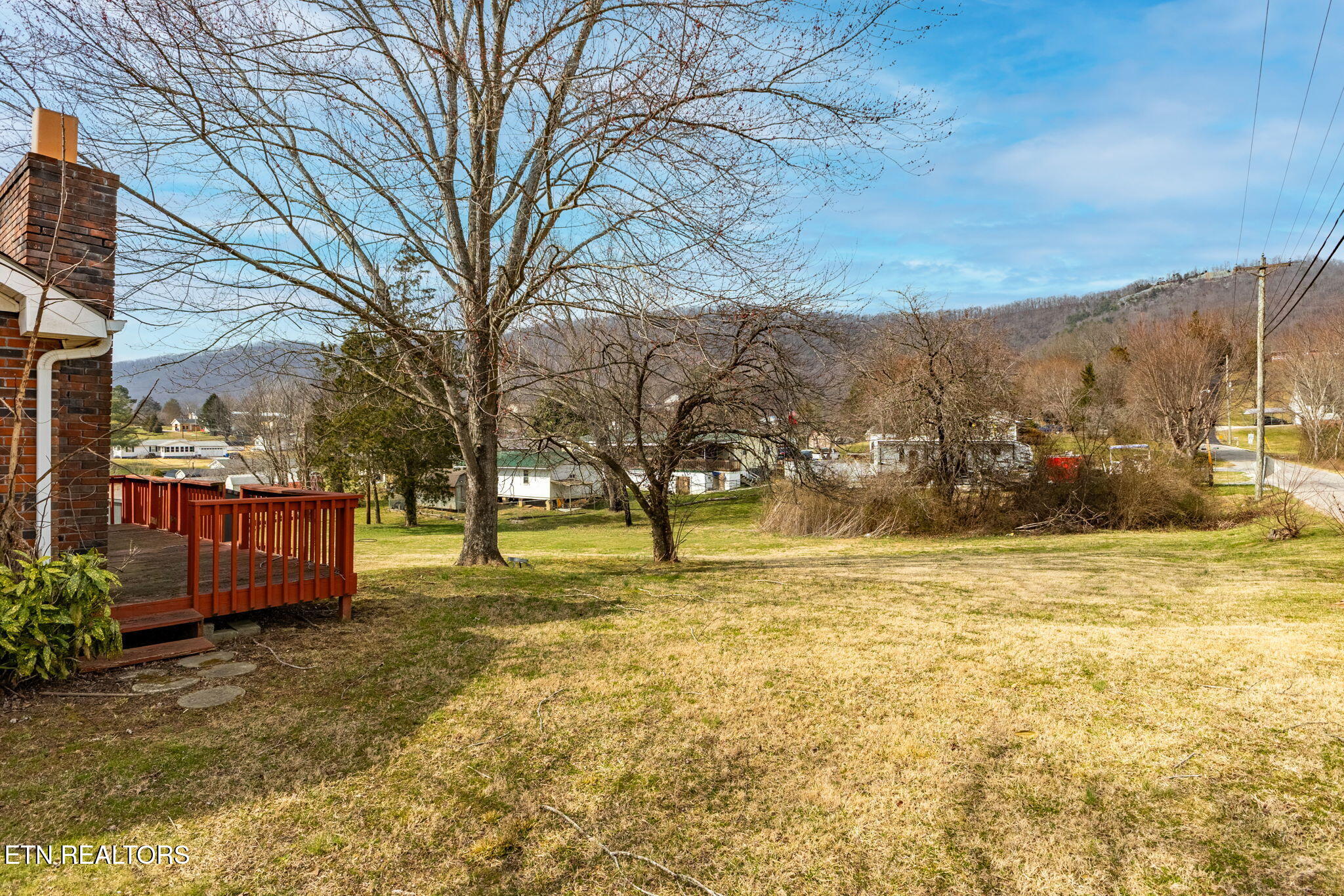 106 Butter And Egg Road Jacksboro, TN 37757 - Photo 25 of 31 6-web-or-mls-3F1A8738-HDR