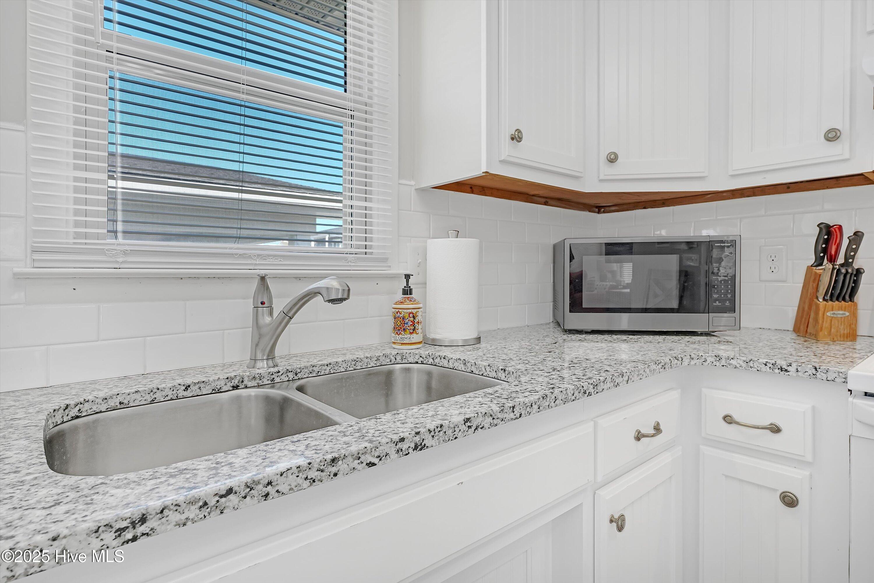 426 3rd Street Sunset Beach, NC 28468 - Photo 9 of 21 11-A7409749