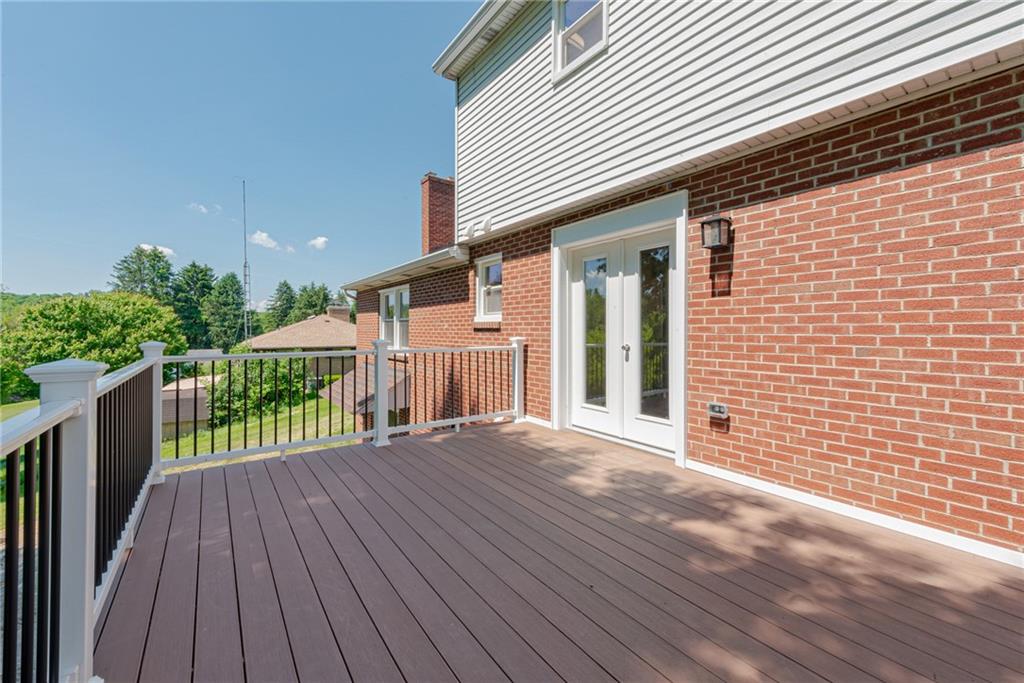 166 McConnell Road McDonald, PA 15057 - Photo 9 of 25 a front view of a house with balcony