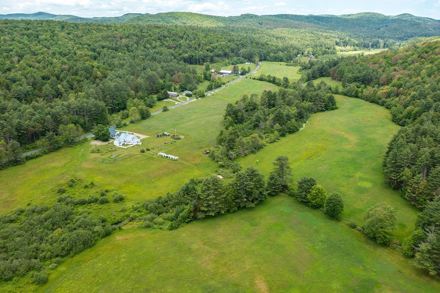 702 Middlebrook Road West Fairlee, VT 05045 - Photo 17 of 40