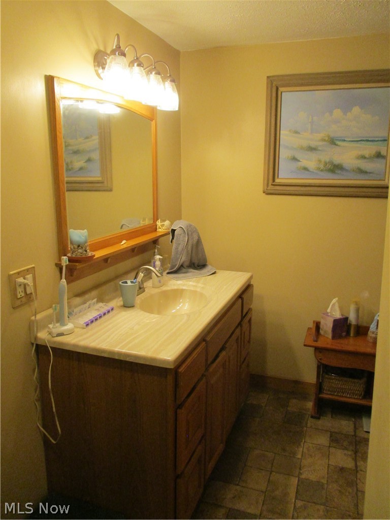 1431 Carson Road Ashtabula, OH 44004 - Photo 20 of 30