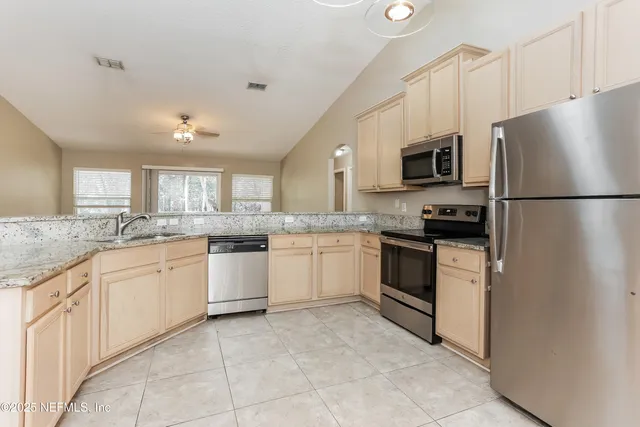 $1,960 | 10002 Lancashire Drive, Jacksonville, FL 32219