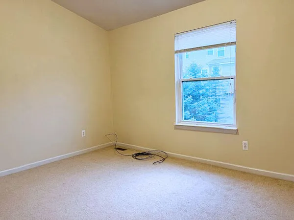 $3,000 | 1346 North Bay Drive, Ann Arbor, MI 48103