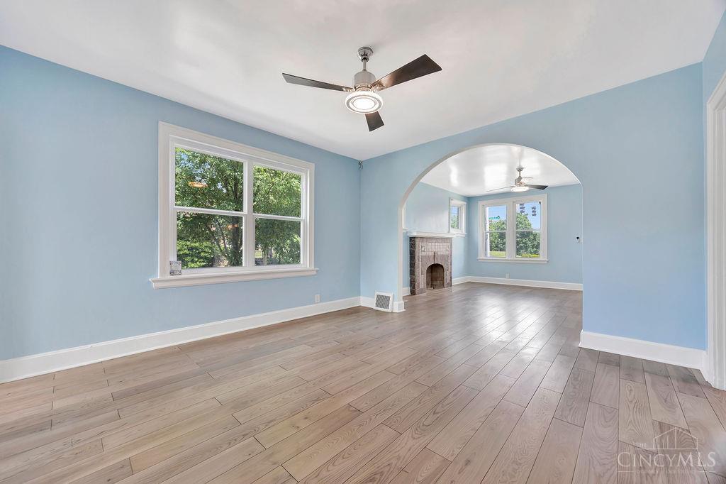 5069 Sidney Road Cincinnati, OH 45238 - Photo 10 of 45