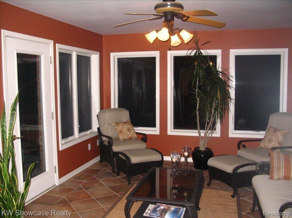 9489 Cherrywood Road Clarkston, MI 48348 - Photo 8 of 19 Florida Room
