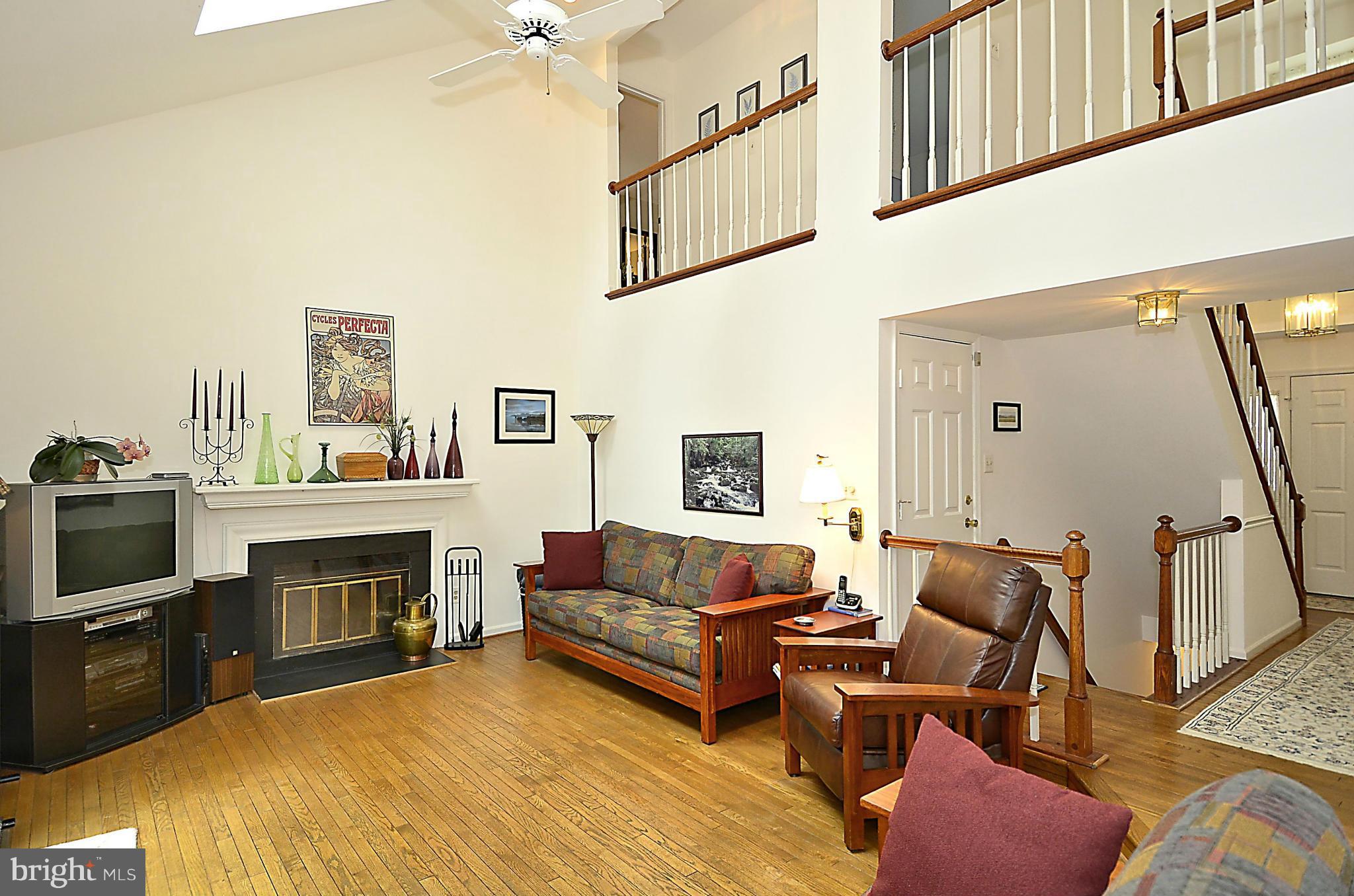 500 Ridgewell Way Silver Spring, MD 20902 - Photo 12 of 30 Family Room