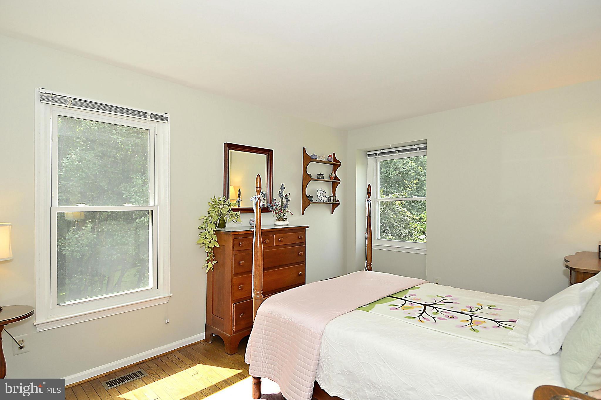 500 Ridgewell Way Silver Spring, MD 20902 - Photo 17 of 30 Bedroom 2