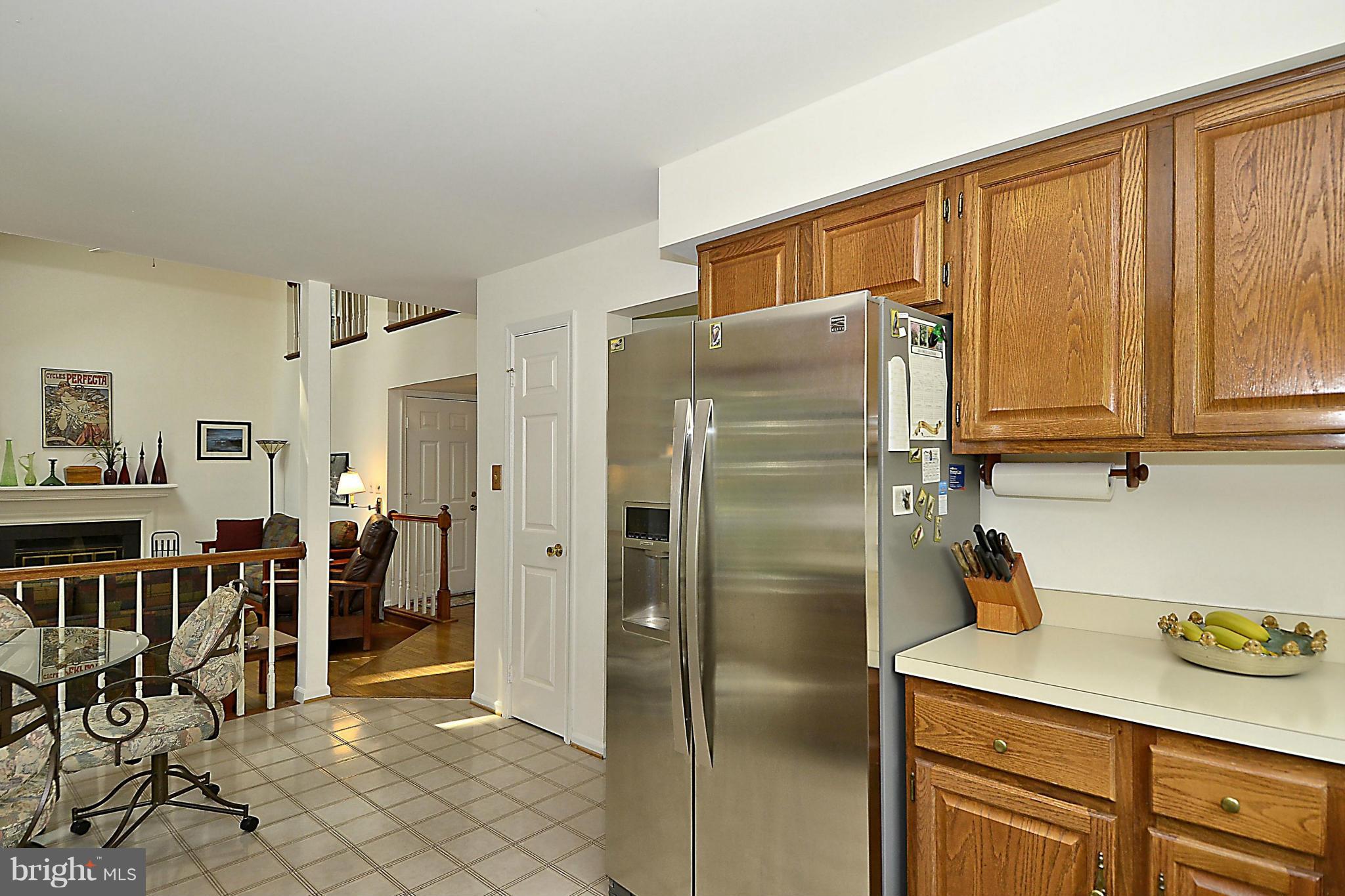 500 Ridgewell Way Silver Spring, MD 20902 - Photo 9 of 30 Kitchen