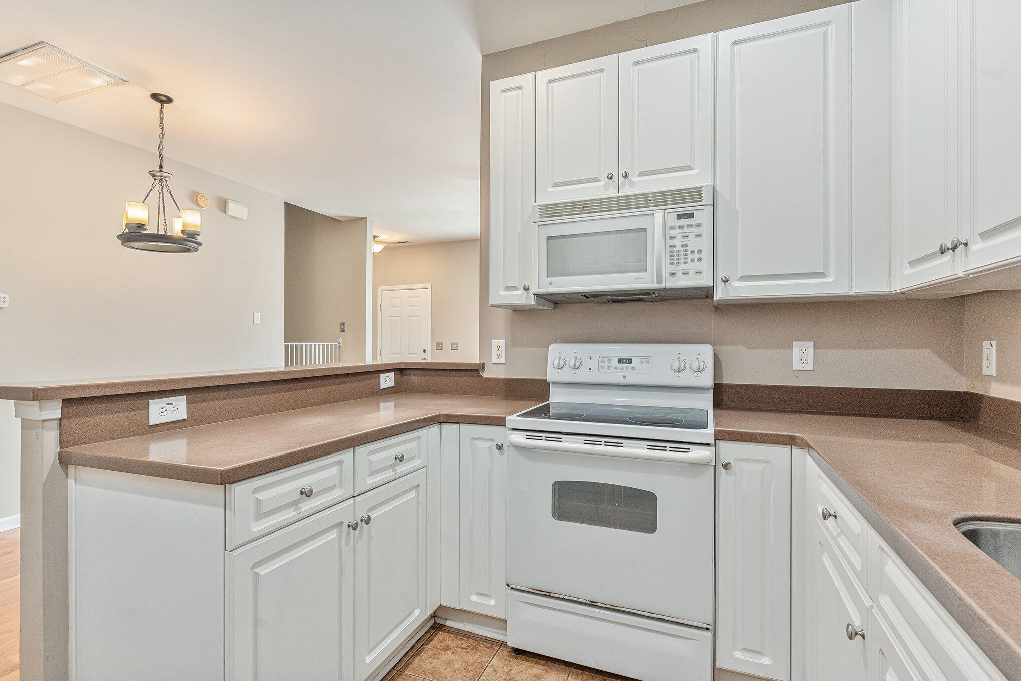 4105 Perrine Street Charleston, SC 29414 - Photo 8 of 27 011_dsc01783_835