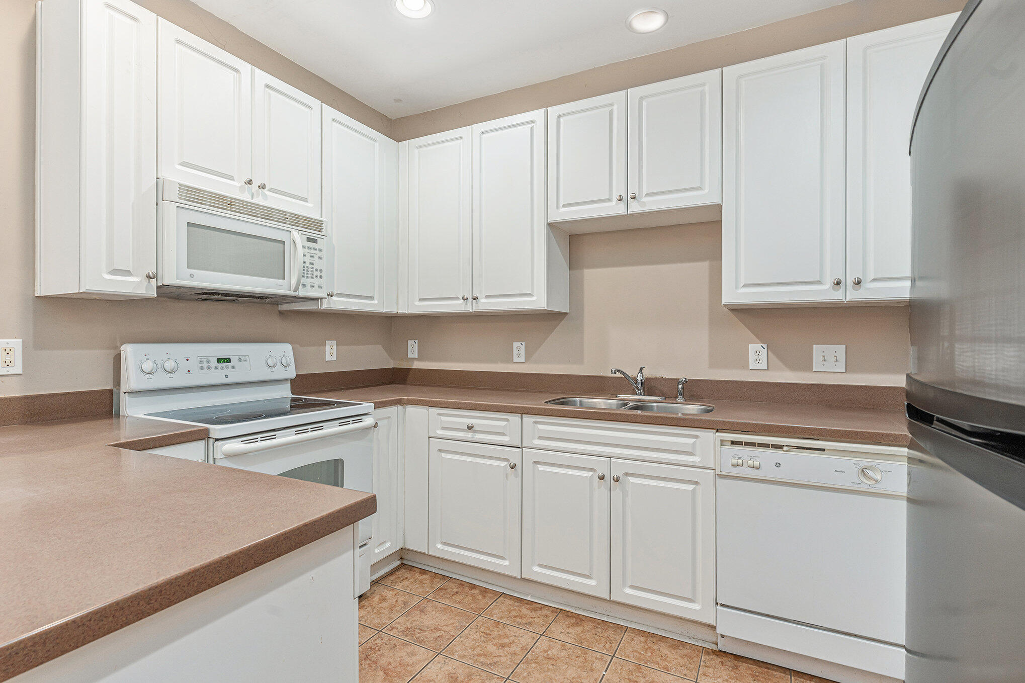 4105 Perrine Street Charleston, SC 29414 - Photo 9 of 27 010_dsc01780_995