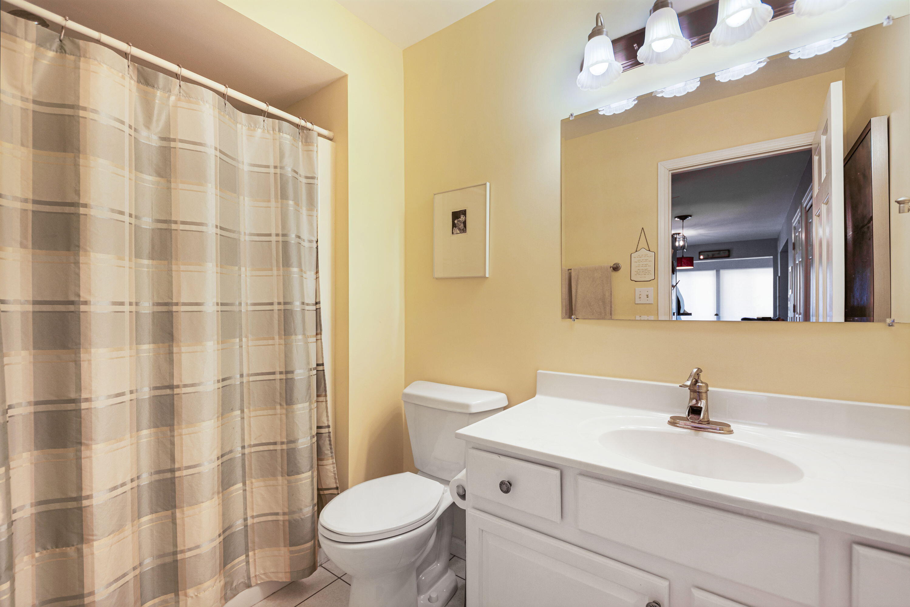 162 Indian Ridge Michigan City, IN 46360 - Photo 11 of 17 2997x2000