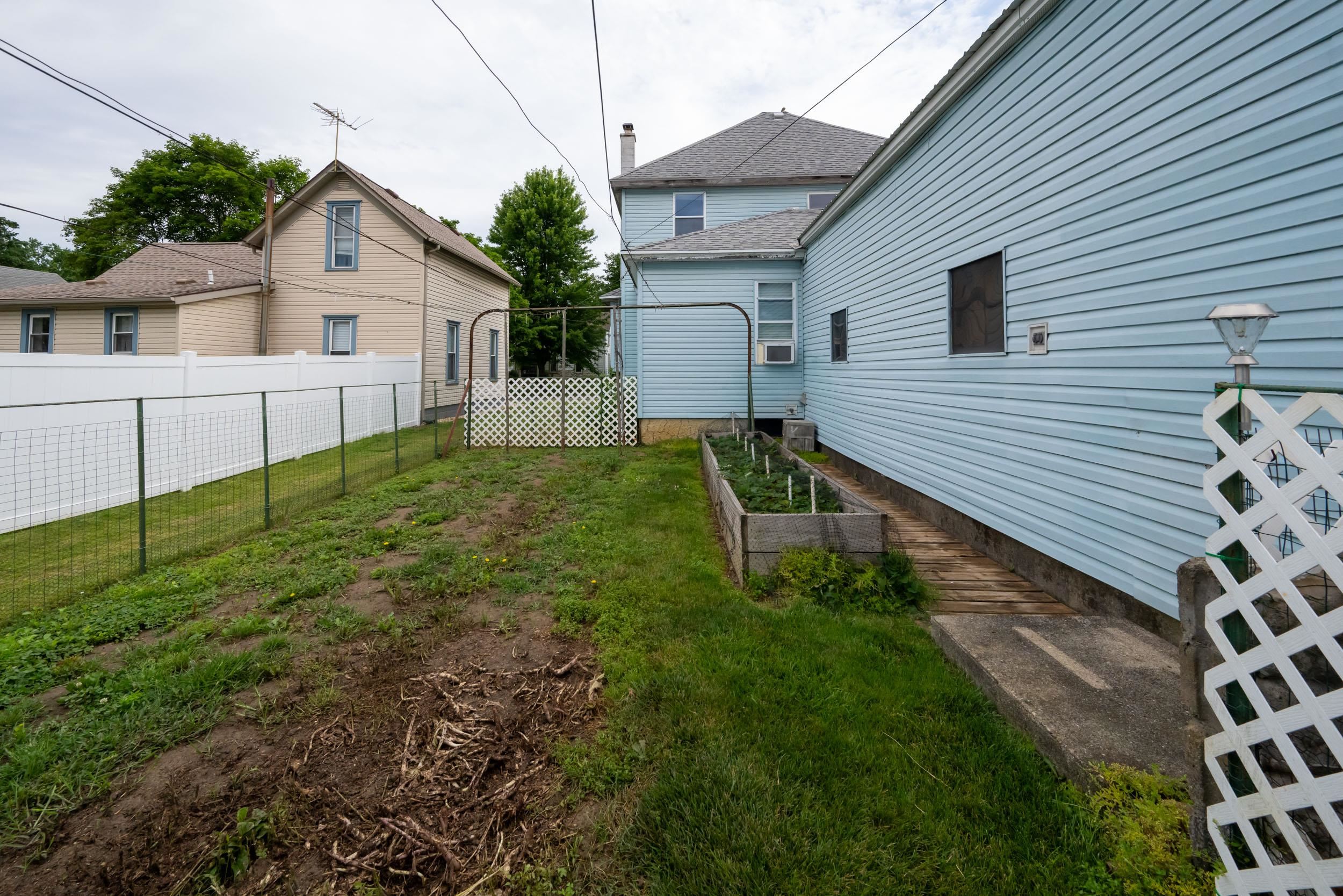 507 East 9th Street Auburn, IN 46706 - Photo 27 of 35