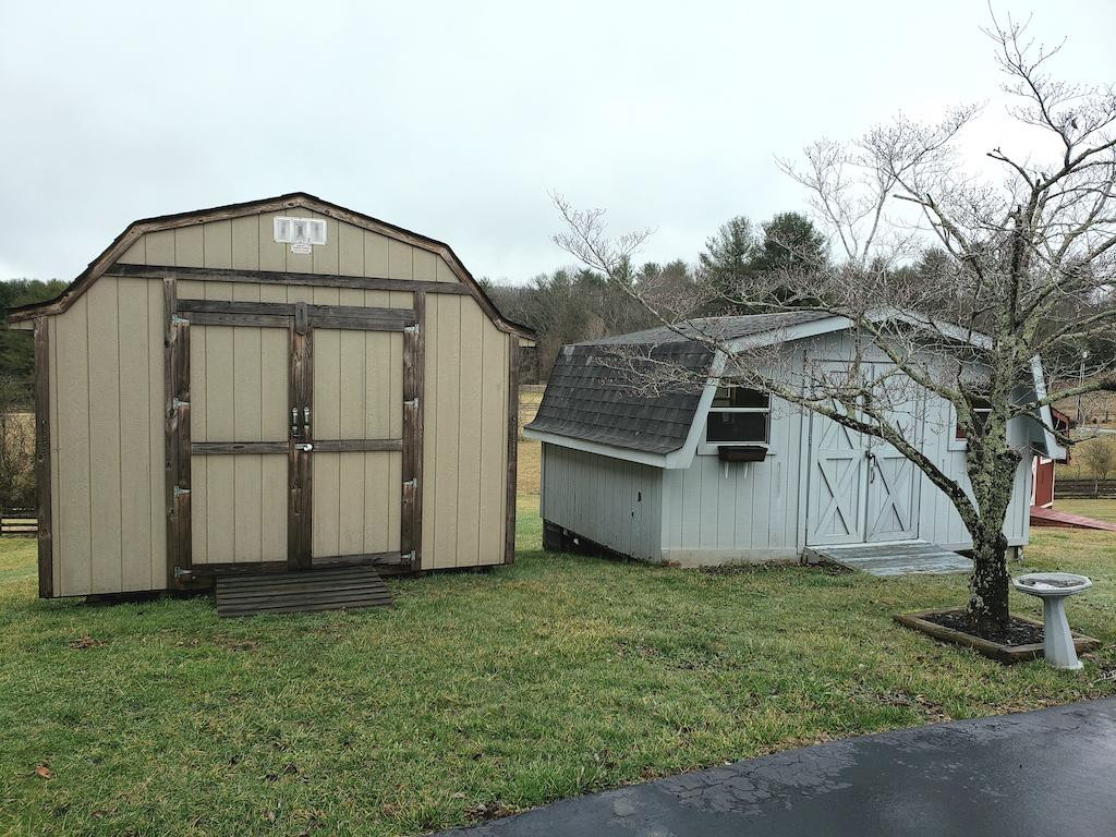325 V I Ranch Road Bristol, TN 37620 - Photo 5 of 6 Photo 5