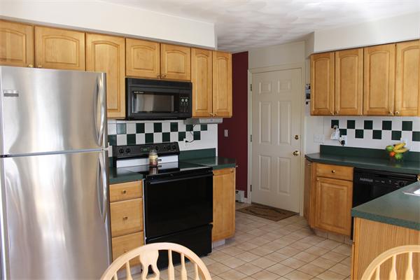 101 Pine Swamp Road Cumberland, RI 02864 - Photo 8 of 29