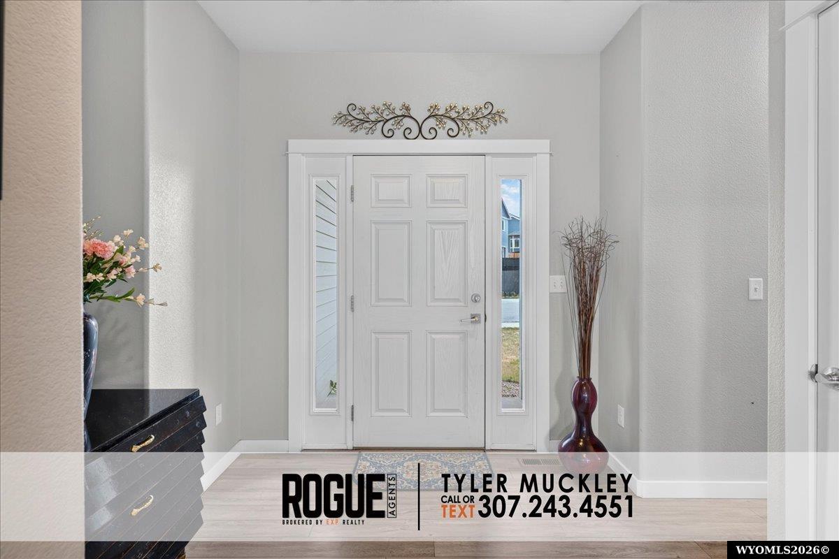 6065 Thunder Valley Road Mills, WY 82604 - Photo 3 of 46