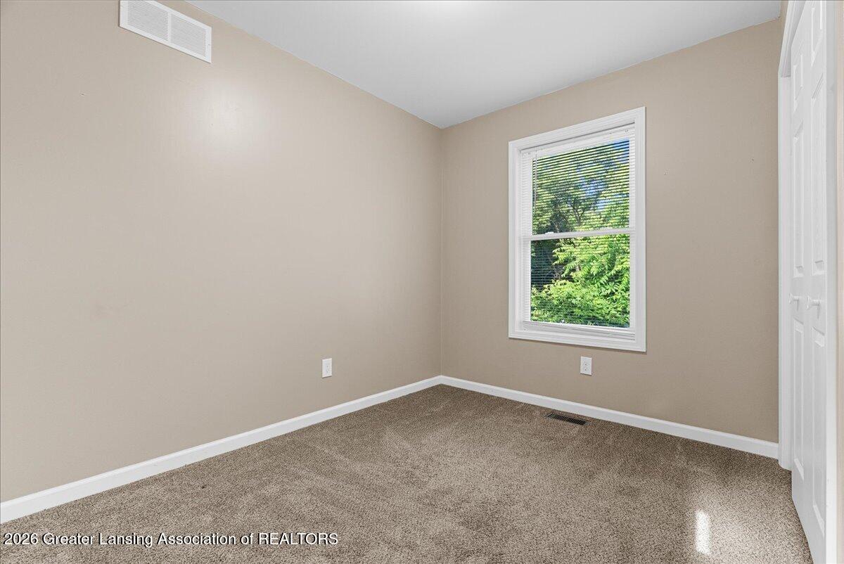 1436 Kelly Road Mason, MI 48854 - Photo 17 of 48
