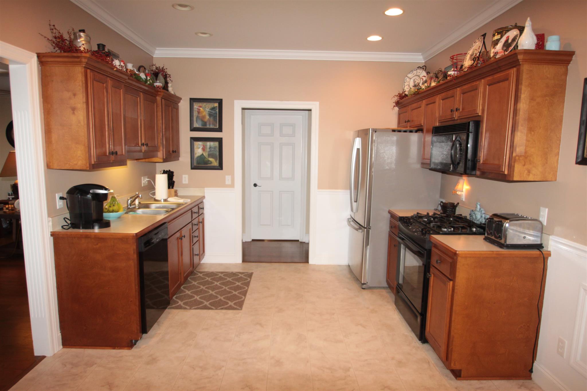 208 Hunters Ridge Drive Tullahoma, TN 37388 - Photo 12 of 17 Gallery Image 12