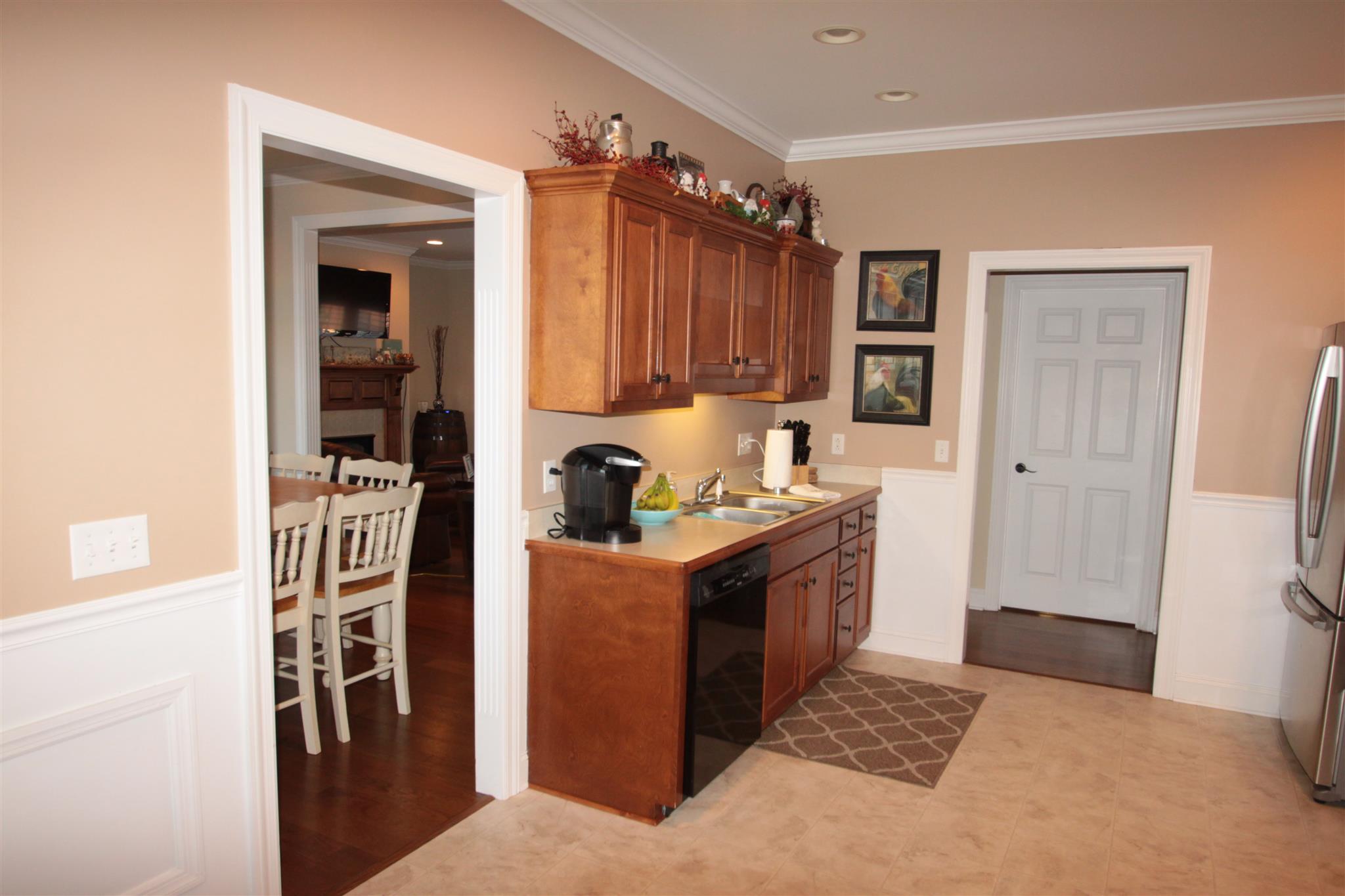 208 Hunters Ridge Drive Tullahoma, TN 37388 - Photo 10 of 17 Gallery Image 10