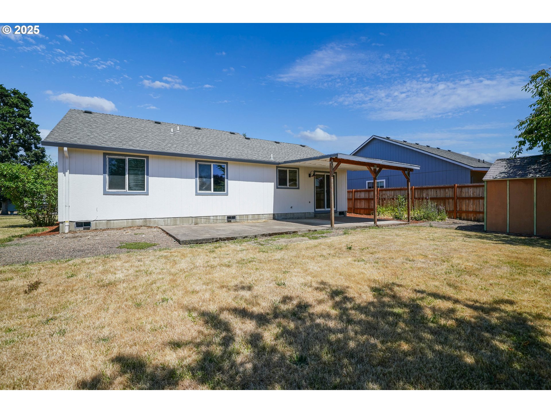 1033 E Street Independence, OR 97351 - Photo 32 of 36 a house view with a outdoor space