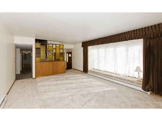 1602 Harlem Road Loves Park, IL 61115 - Photo 5 of 11 Gallery Image 5