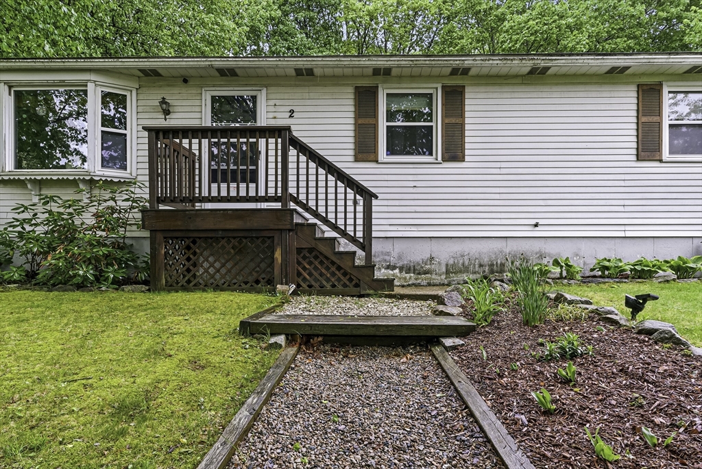 2 Oswald Street Worcester, MA 01607 - Photo 2 of 23 Gallery Image 2