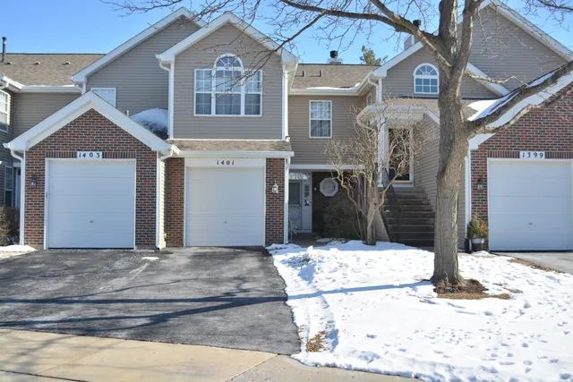 $2,100 | 1401 Grayshire Court, Unit 1401, Elgin, IL 60120