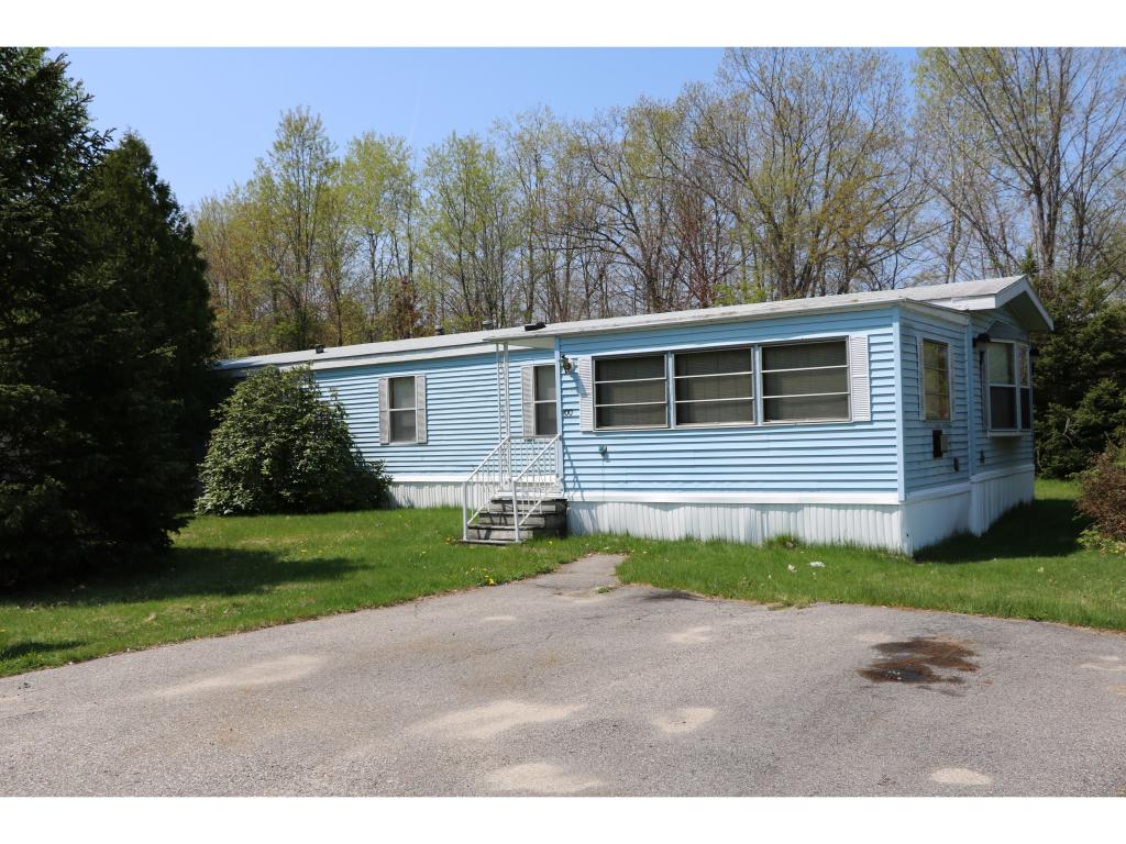 100 Colgate Road Newmarket, NH 03857 - Photo 2 of 4
