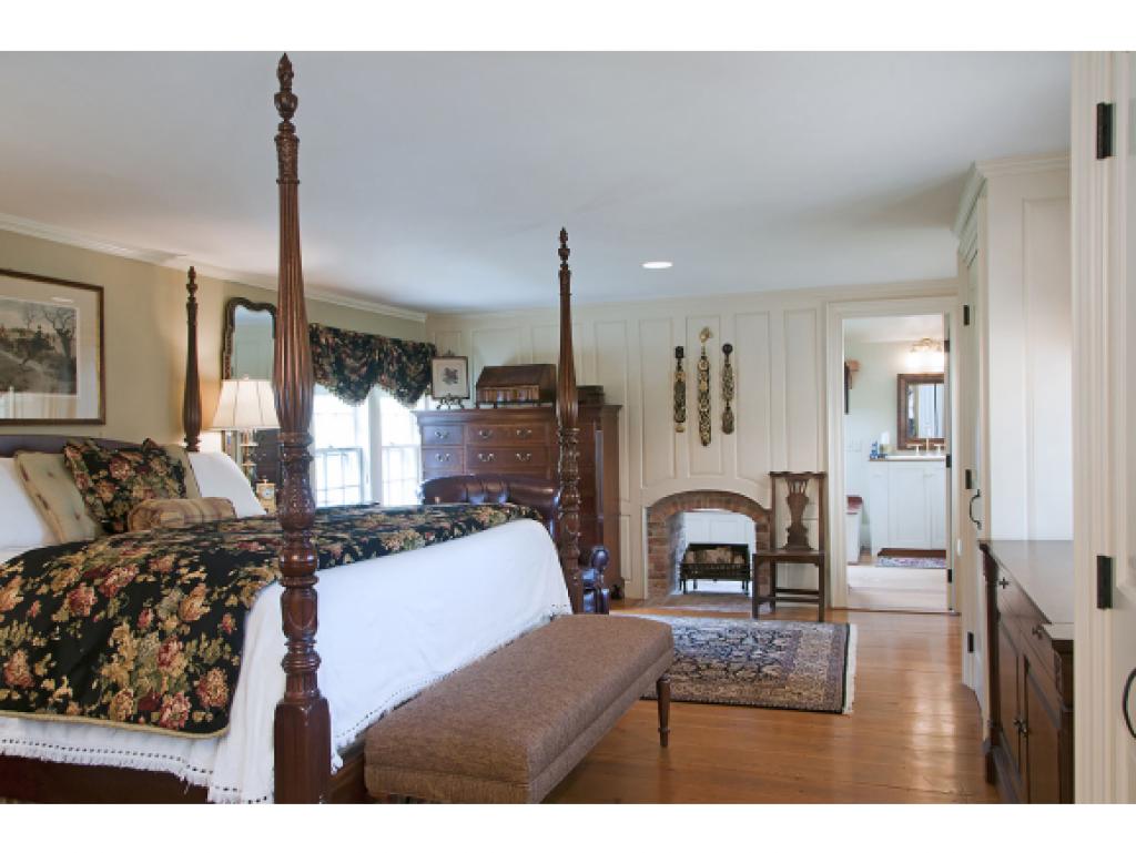 262 Cleveland Hill Road Tamworth, NH 03886 - Photo 6 of 27