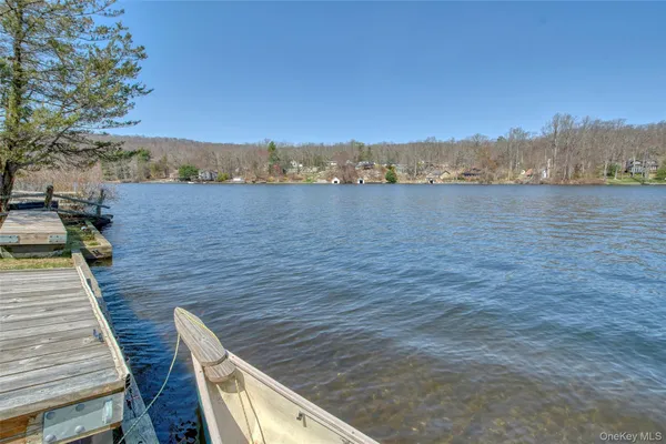 $444,000 | 40 Chippewa Road, Putnam Valley, NY 10579