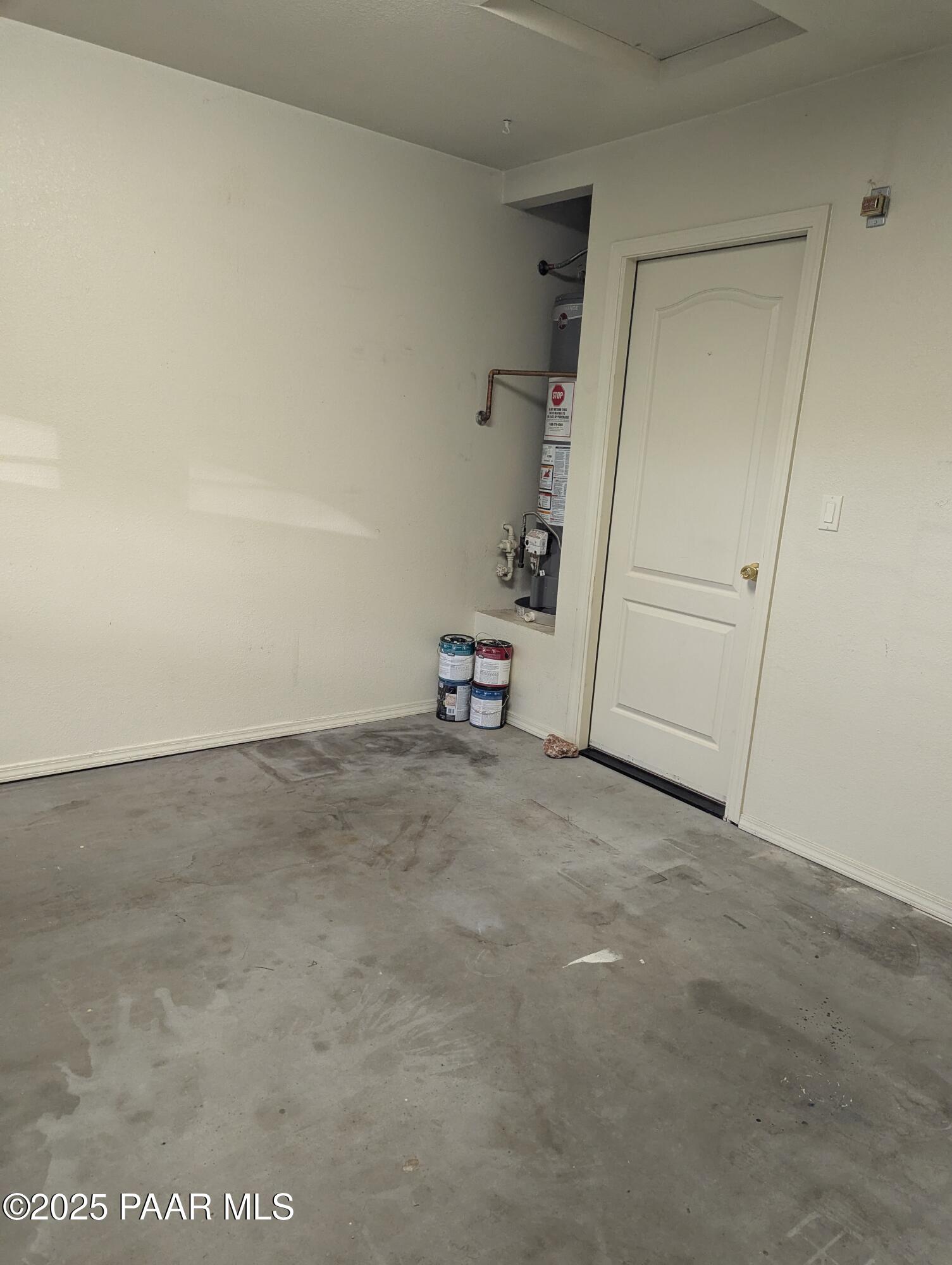 3325 East Yavapai Road, Unit B Prescott Valley, AZ 86314 - Photo 10 of 12 a view of room with cabinet