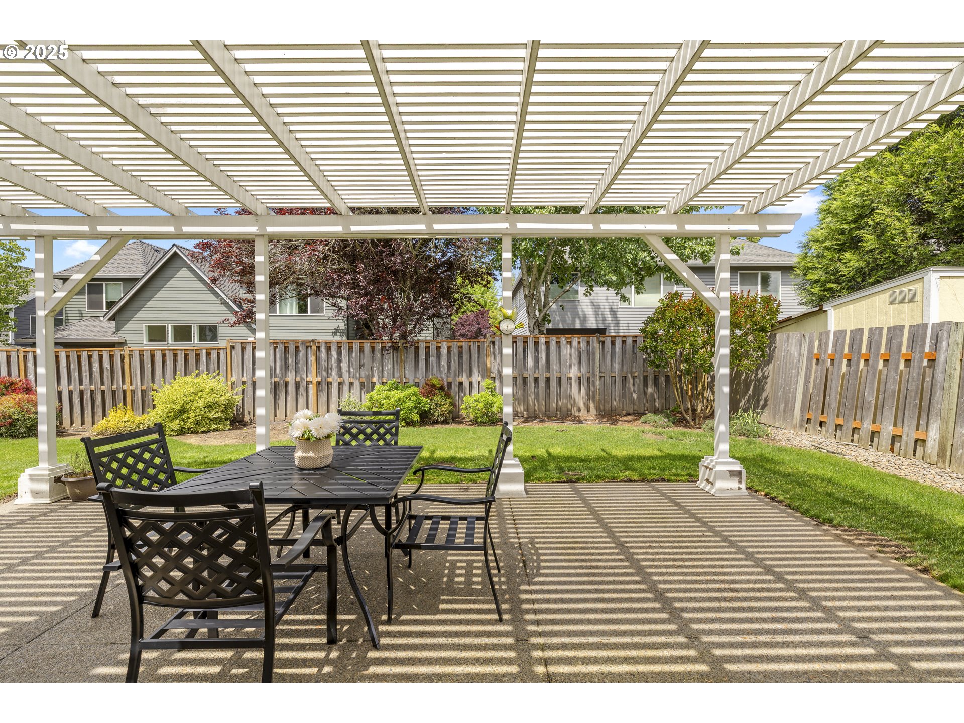 28519 Southwest Cascade Loop Wilsonville, OR 97070 - Photo 32 of 38 a view of porch with seating space
