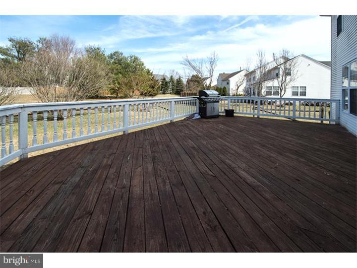 28 Ludlow Road Yardley, PA 19067 - Photo 3 of 24 Deck