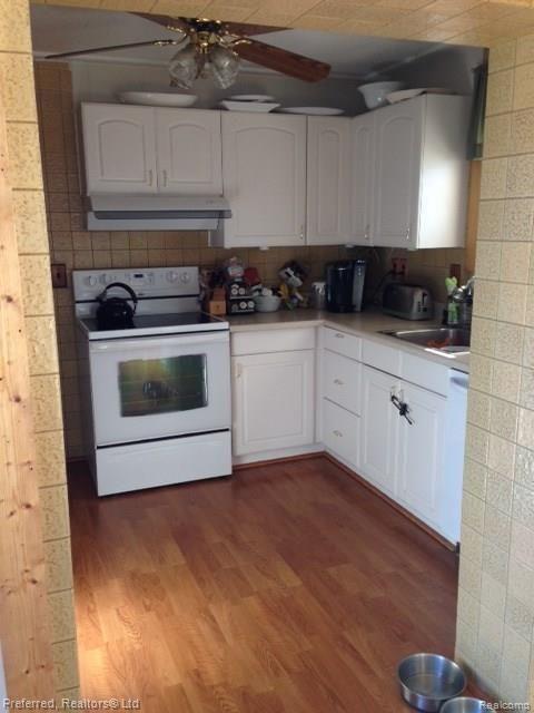 15385 Inkster Road Livonia, MI 48154 - Photo 17 of 34 photo 2 (11).jpg