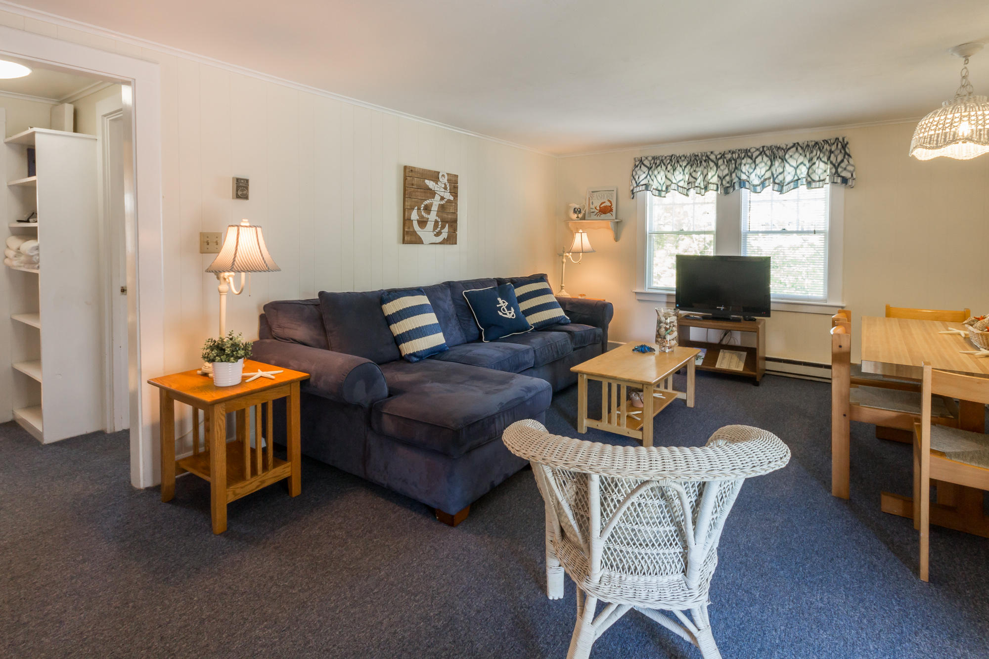 20 Peases Point Way, Unit 7A Edgartown, MA 02539 - Photo 2 of 10 Edgartown Commons #7 (1 of 6)